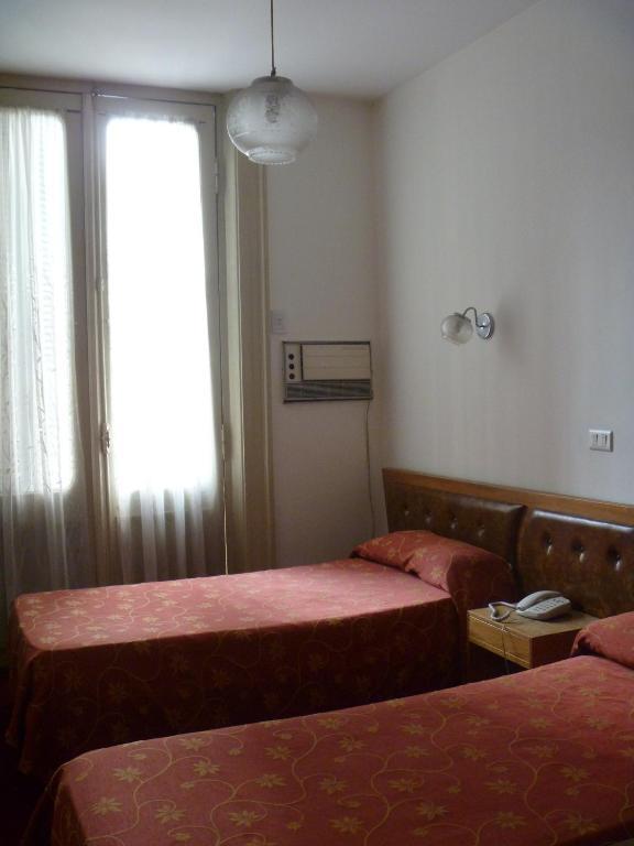 Hotel Turista 부에노스아이레스 객실 사진